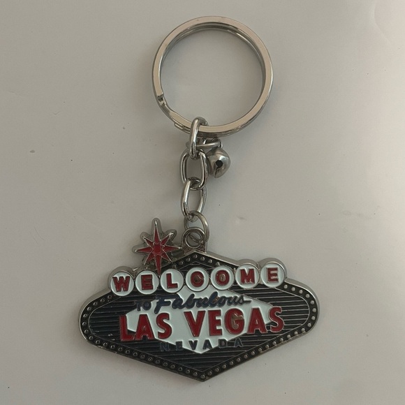 Welcome to Fabulous Las  Vegas Keychain - BNWT - Picture 1 of 4